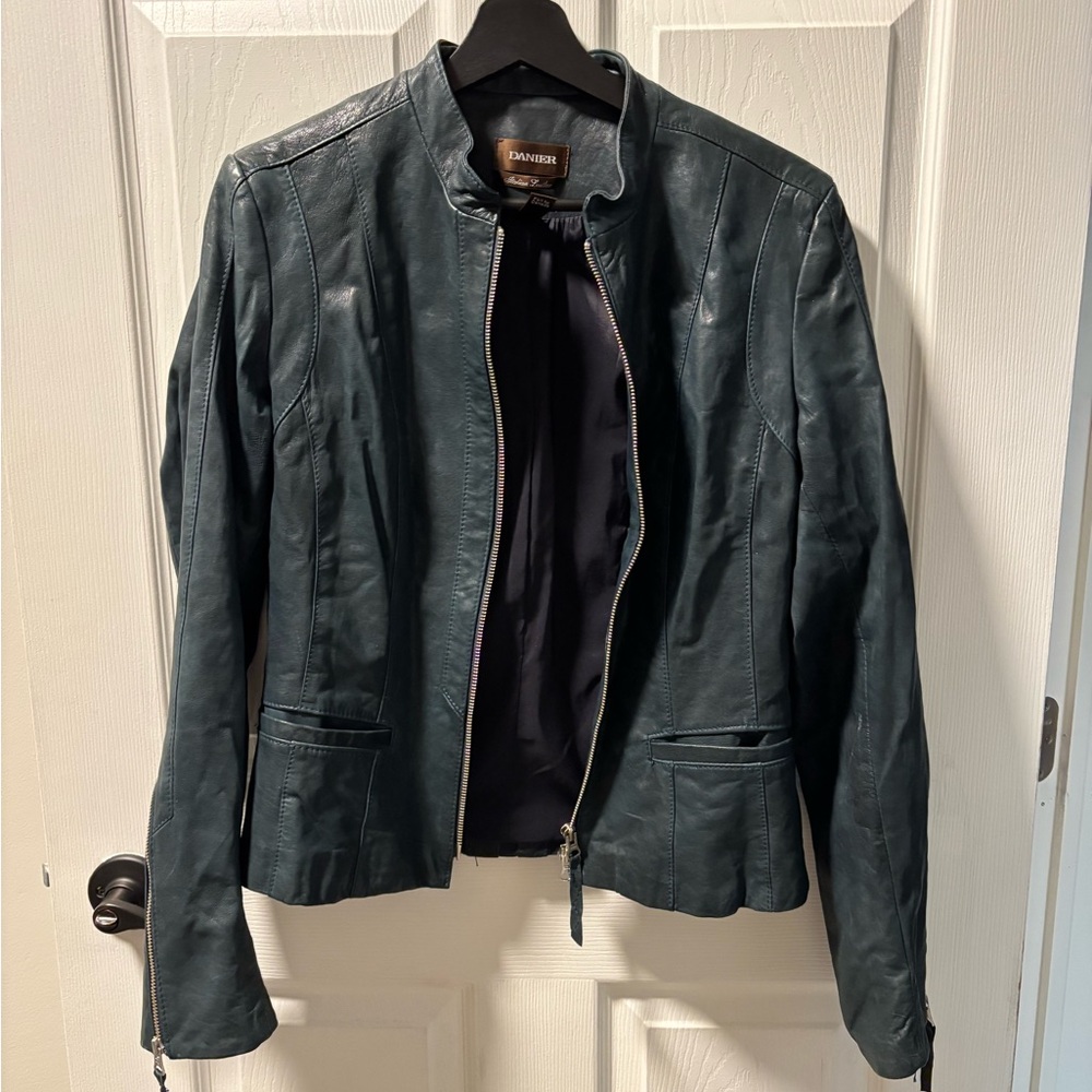 danier leather jacket - green medium